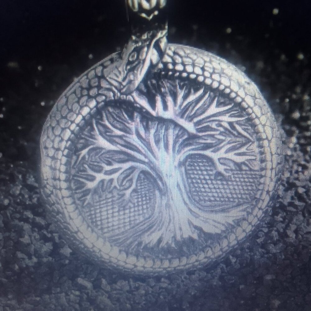 Delicate quality well design Tree of Life pendant & necklace for him, brand new